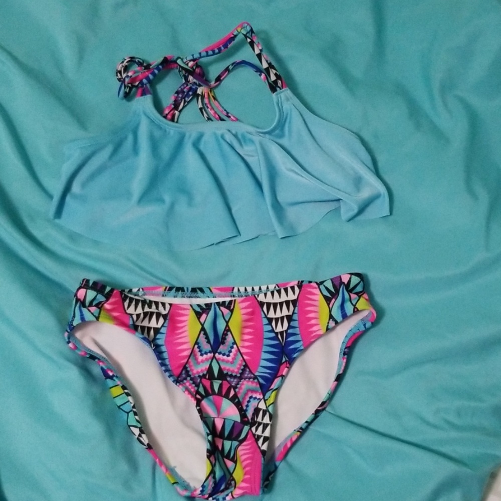 Girls 2 piece bathing suit